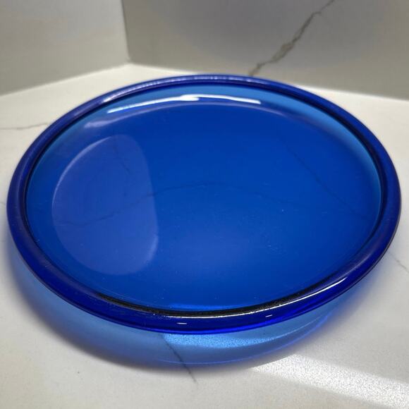 Cobalt Blue Arcoroc Buffet Glass Plate made by French company Arc International - Picture 1 of 6